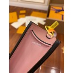 Louis Vuitton exclusive starting model: M67405